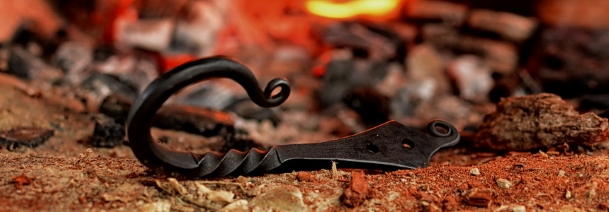 Geschmiedeter Wandhaken groß