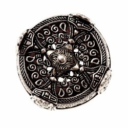 Viking box brooch - detail