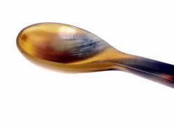 Horn egg spoon - detail