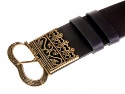 Medieval houpelande belt - detail
