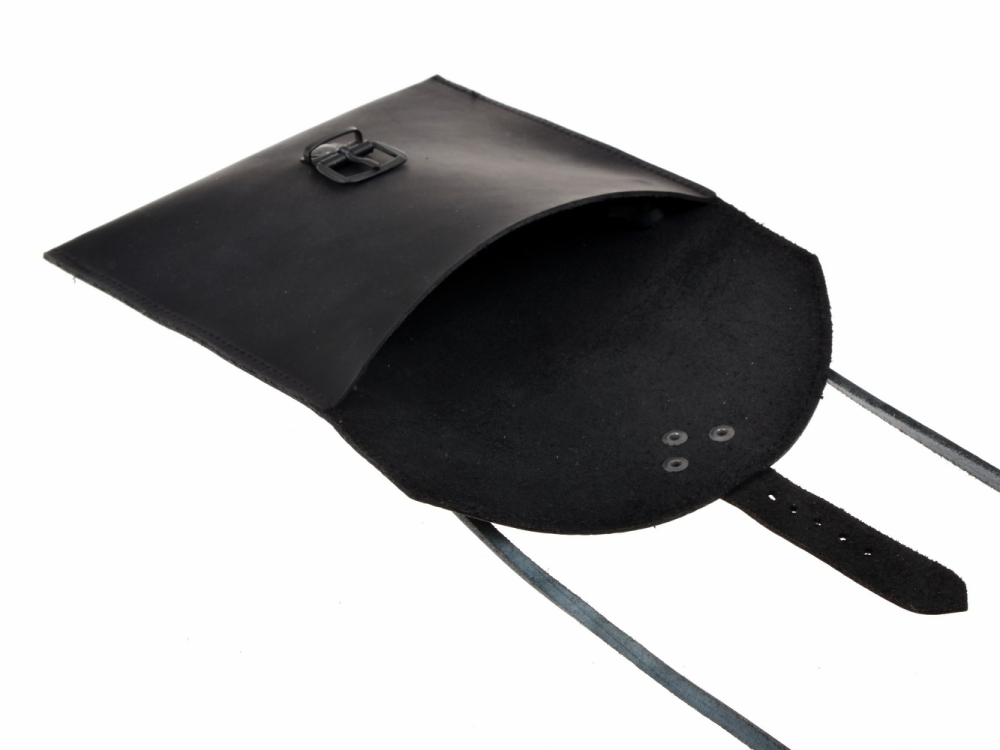 Medieval shoulder bag - opened