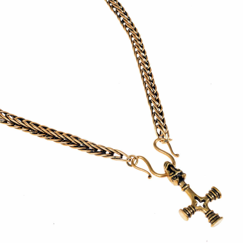 Viking foxail necklace - example of use
