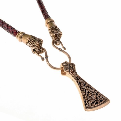 Collier mit Anh�nger aus Bronze