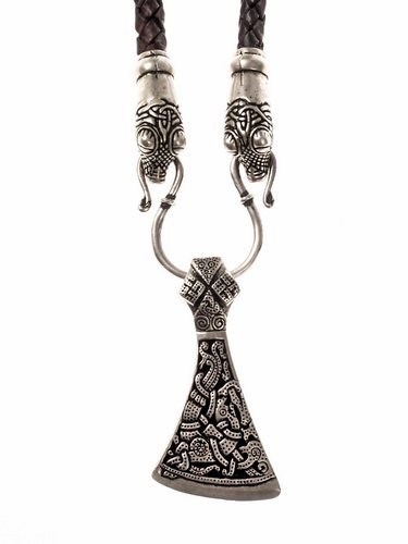 Collier mit versilbertem Anh�nger