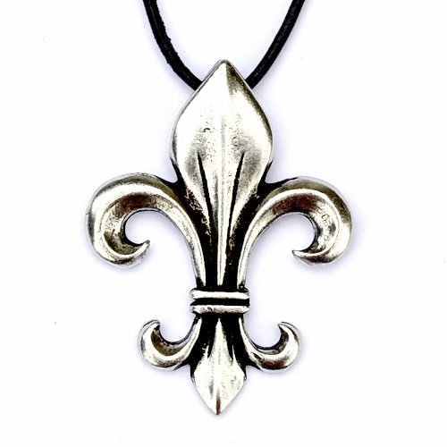 Amulet fleur de lys - silver