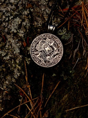 Bracteat Tjurko replica