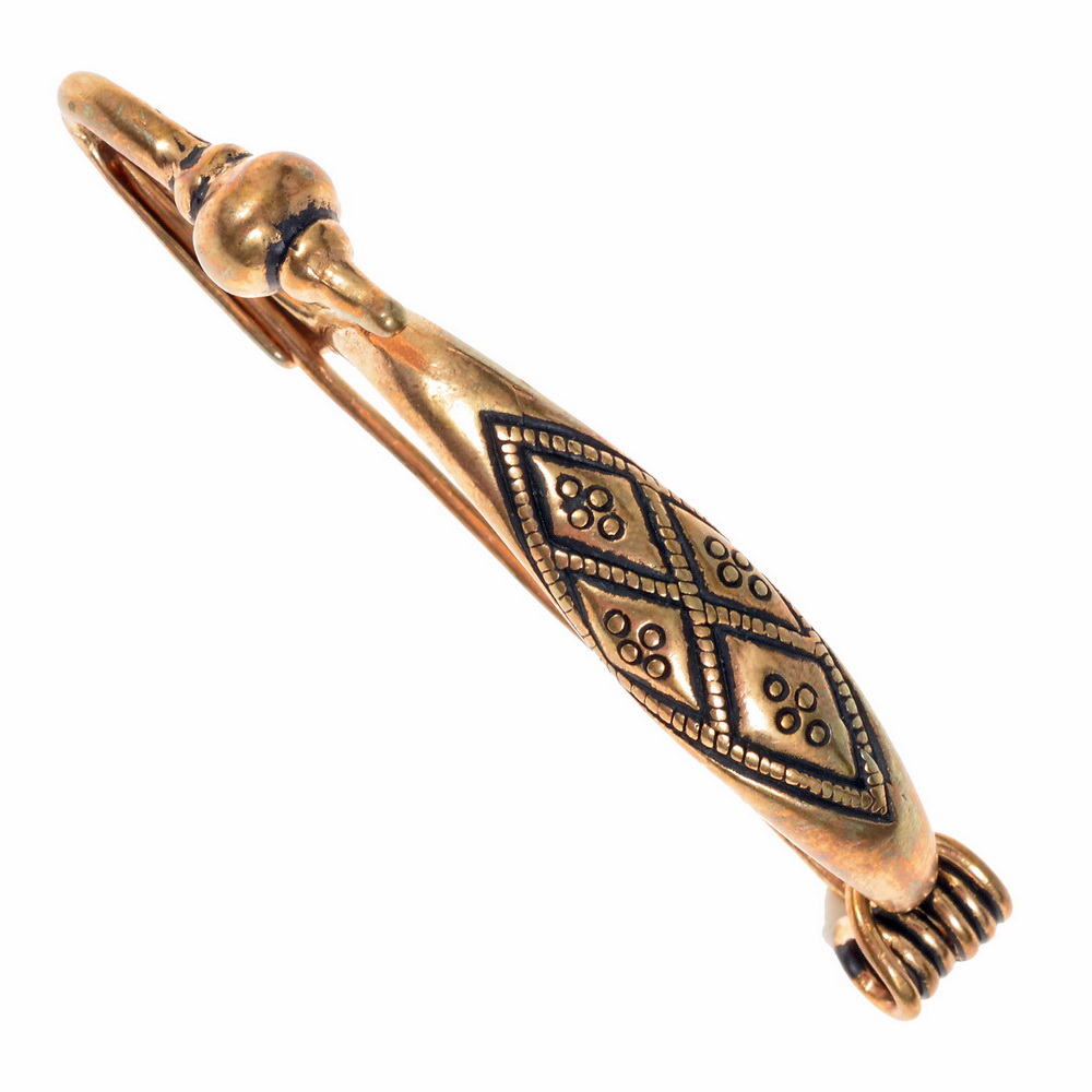 Latne brooch replica - from above