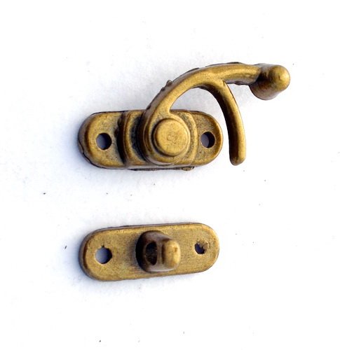 Opened hook closure