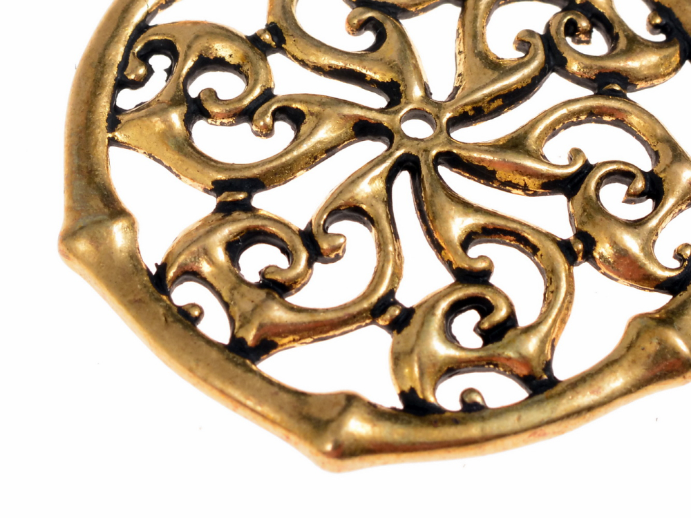 Roman phalera pendant - detail