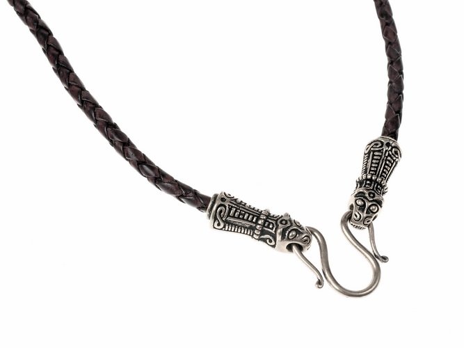 Leather deals chain necklace